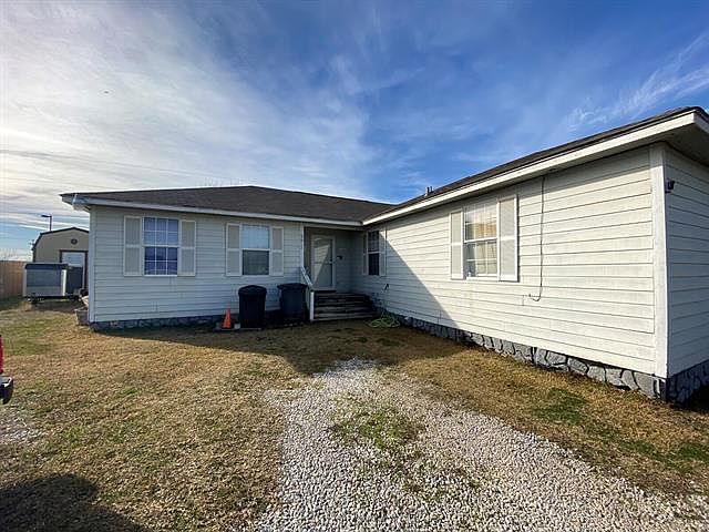 1st image of 1851 Oak Grove Pl