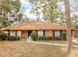 128 Robin Hood Dr, Covington, LA 70433