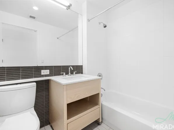 80 Dekalb Avenue image 8 of 22