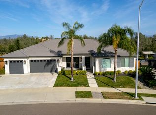 478 Belvedere Dr, Redding, CA 96003