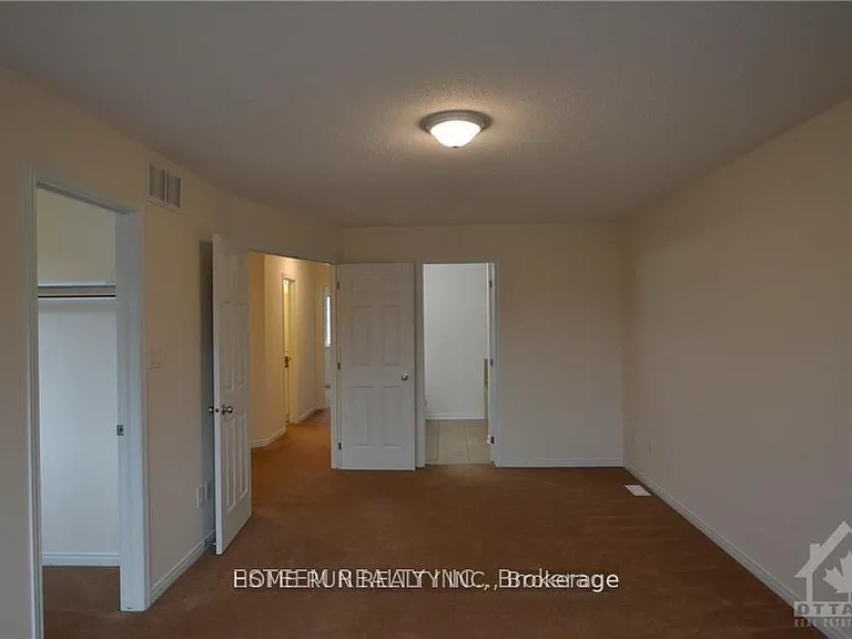 567 Ashbourne Cres — Photo 12