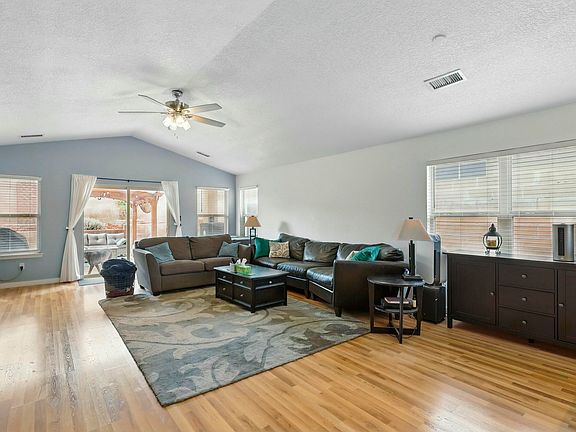 3rd image of 9335 Drolet Dr NW