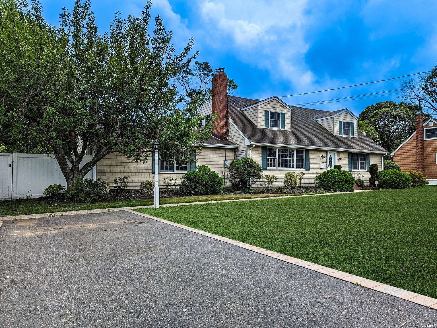 160 Moffitt Boulevard, Islip, NY 11751 Zillow