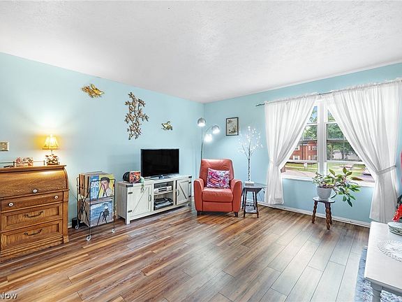 4th image of 2719 Pease Dr #A108