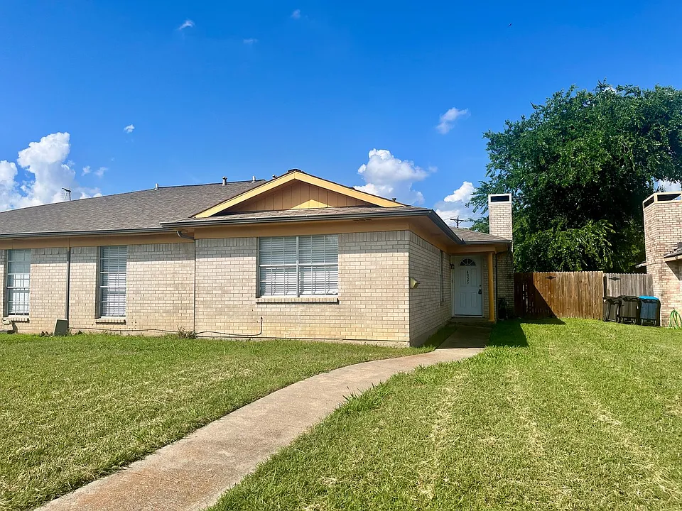 4325 Segura Ct S