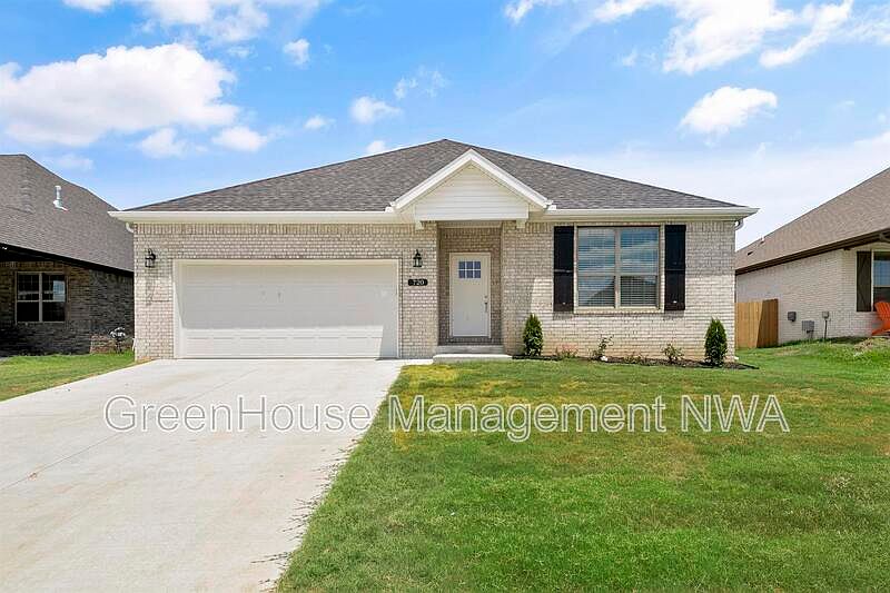 1st image of 720 Merryfield St