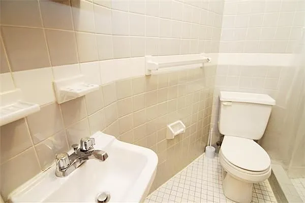 Rented by Compass | media 12