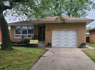 17711 Bernadine St, Lansing, IL