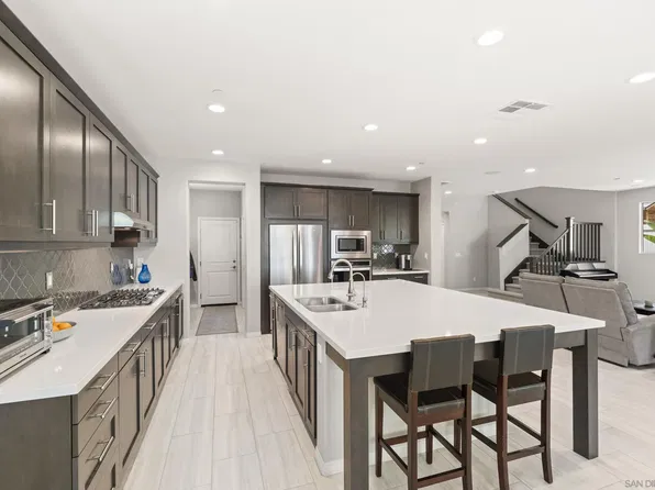 248 Triumph Ln, San Marcos, CA 92078