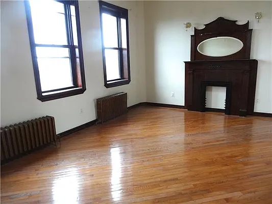 Rented by R New York | media 2