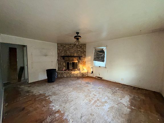 2nd image of 1322 N 16th St