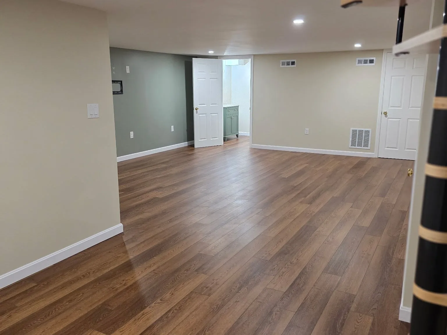 1 bed, 1.5 bath, 1500 sqft, $3,000 — Photo 2