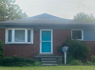 12553 Hipp St, Taylor, MI 48180