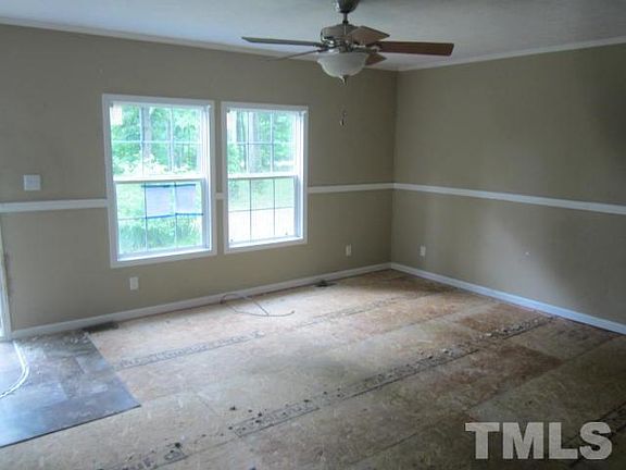 3rd image of 6637 Roundstone Ln