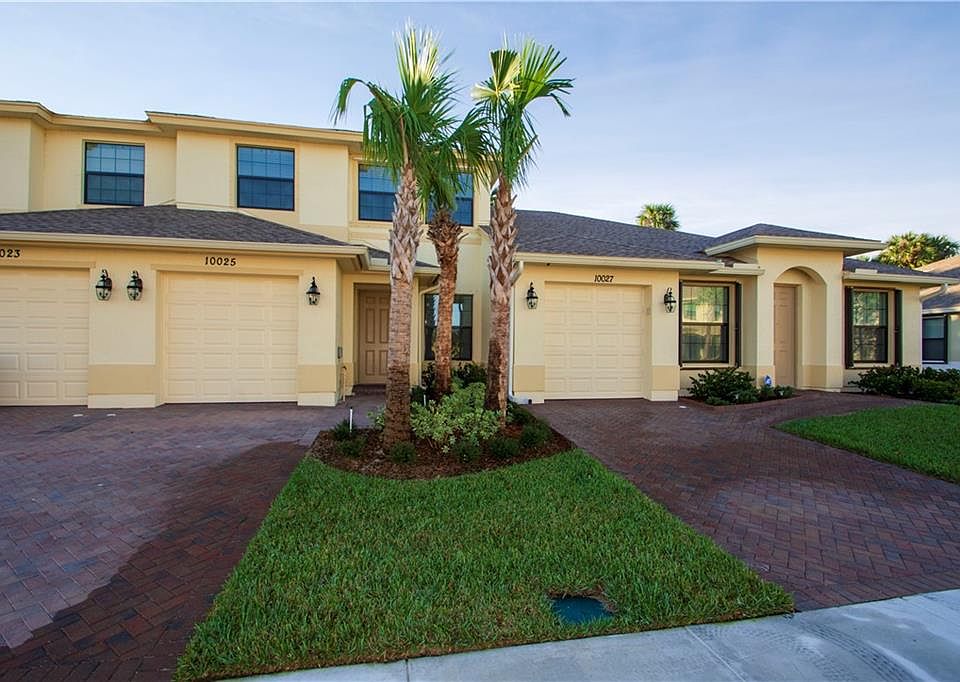 1st image of 10025 W Villa Cir