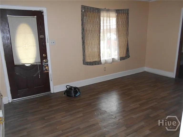 5505 Betty Dr — Photo 3