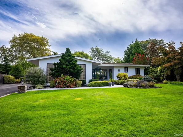 11 Saltmeadow Lane, Bayport, NY 11705