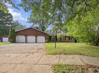944 Lancashire Ct SE #946, Grand Rapids, MI 49508