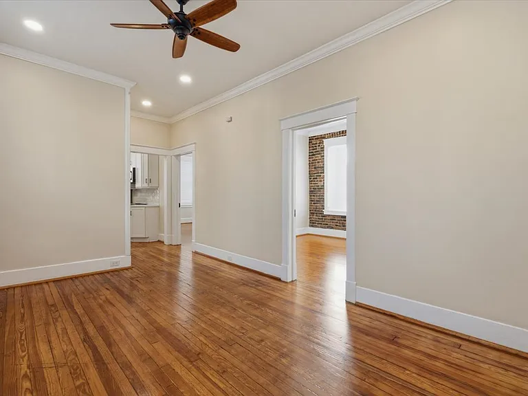 417 E Drayton St — Photo 11