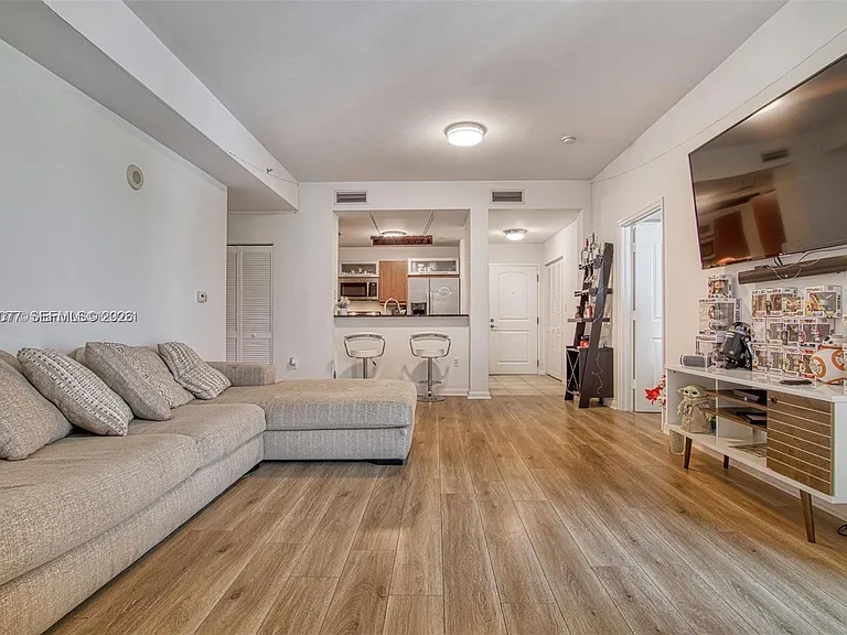 7355 SW 89th St #425N — Photo 23