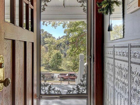 5th image of 3522 Lincoln Blvd
