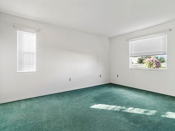 5th image of 5985 Grouse Dr