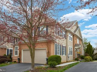 621 Northfield Rd, Lititz, PA 17543