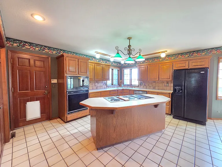 7706 E Woodview Dr — Photo 11