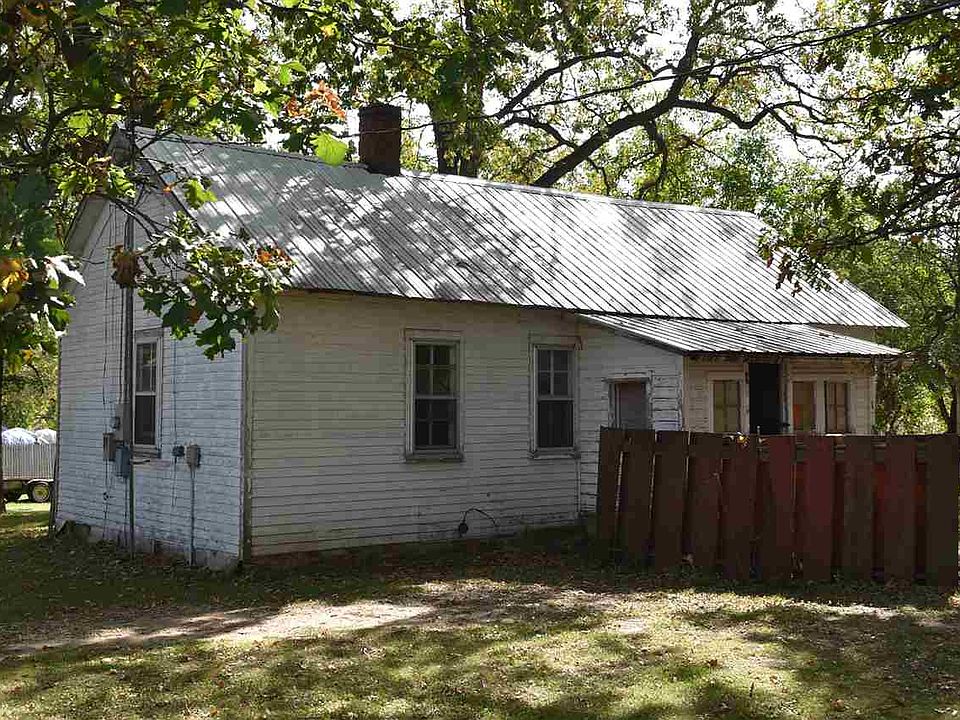 1st image of 408 W School St