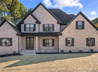 5511 Palermo Trl, Oak Ridge, NC 27310