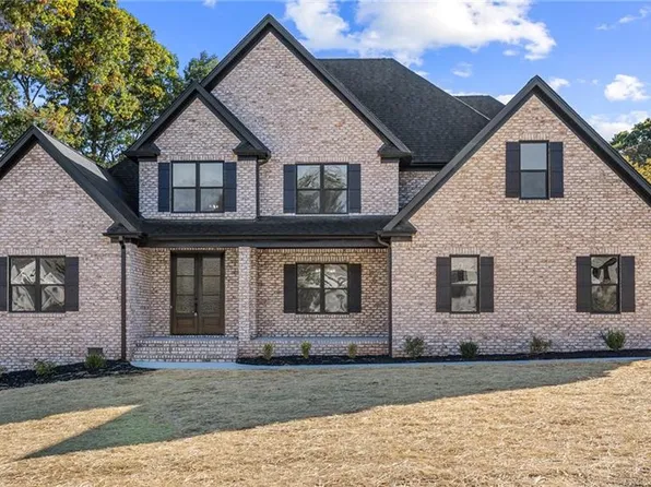 5511 Palermo Trl, Oak Ridge, NC 27310