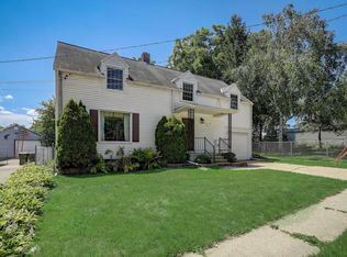 150 Grove St, Merrimac, WI 53561