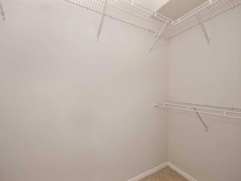 Mission Hills Apartments — Photo 17