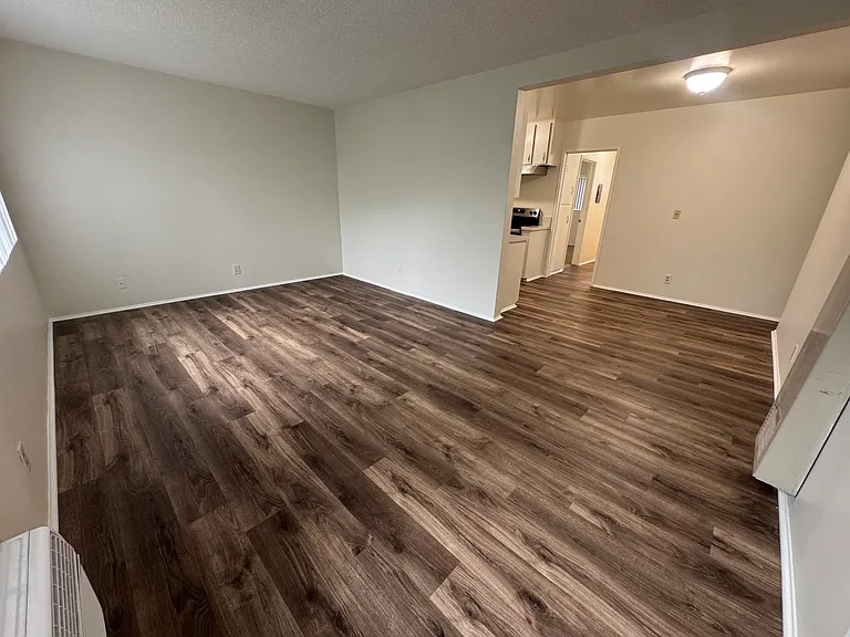 226 E Orlando Way — Photo 5