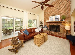 490 W Wimbledon Dr, Charleston, SC 29412