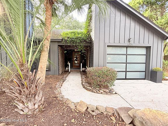 2nd image of 1001 Hunting Ridge Road