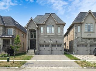746A Stonepath Cir, Pickering, ON L1V 3T1