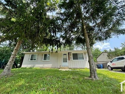 2nd image of 7 Lucerne Ct