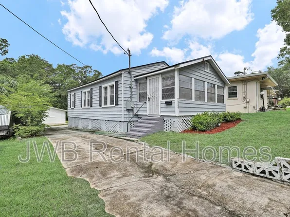 7124 Lorain St, Jacksonville, FL 32208