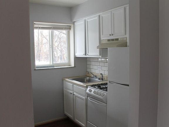 4th image of 306 S Prospect St APT 4