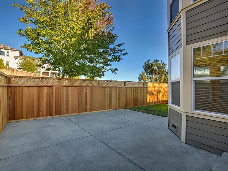5 Dorenfeld Ct — Photo 24