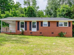 2011 Whitman Rd, Greensboro, NC 27405