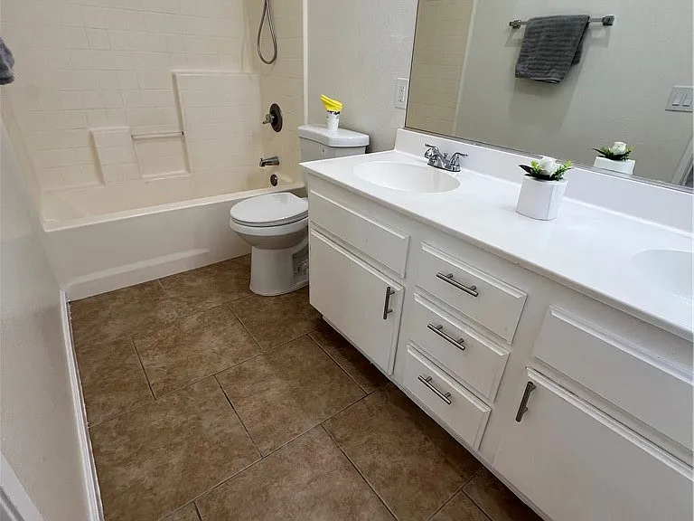 14914 Binford Ave — Photo 28