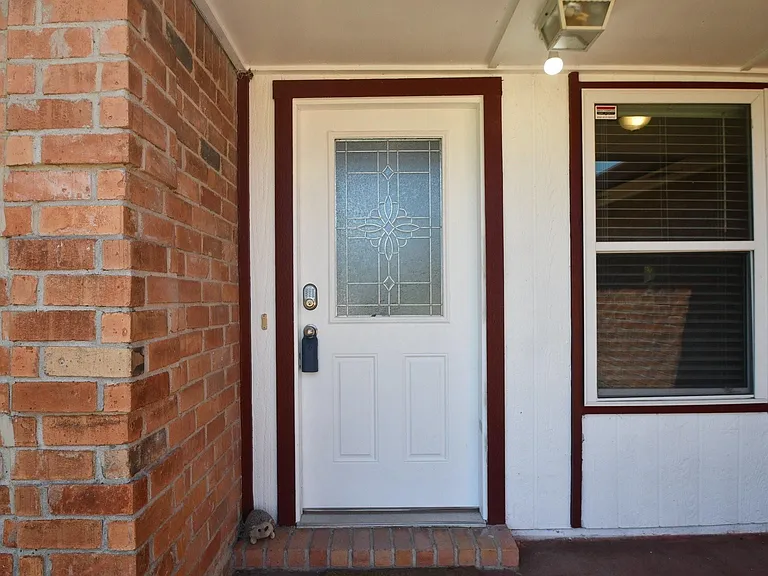10102 Barmont Dr — Photo 2