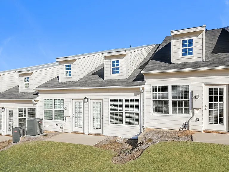 183 Riley Cir — Photo 14