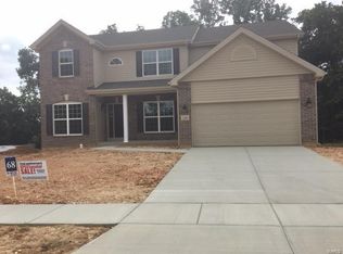 130 Keystone Ridge Dr, Wentzville, MO 63385