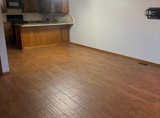 13727 Fairhill Ave, Edmond, OK 73013