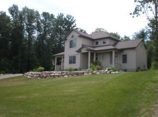 W6246 Apple Ln, Fort Atkinson, WI 53538