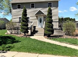 108 S Maple St, Paullina, IA 51046