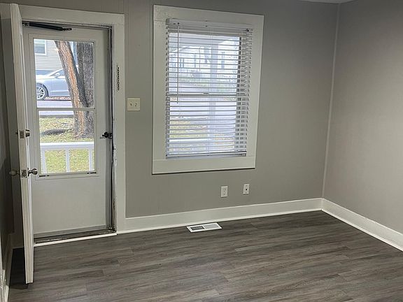 3rd image of 88 Glass Ave